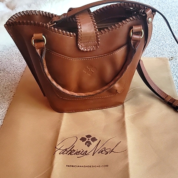 Patricia Nash Leather Cut Out Tooled Ninetta Tote Bucket Hobo Bag Tan - Picture 3 of 13